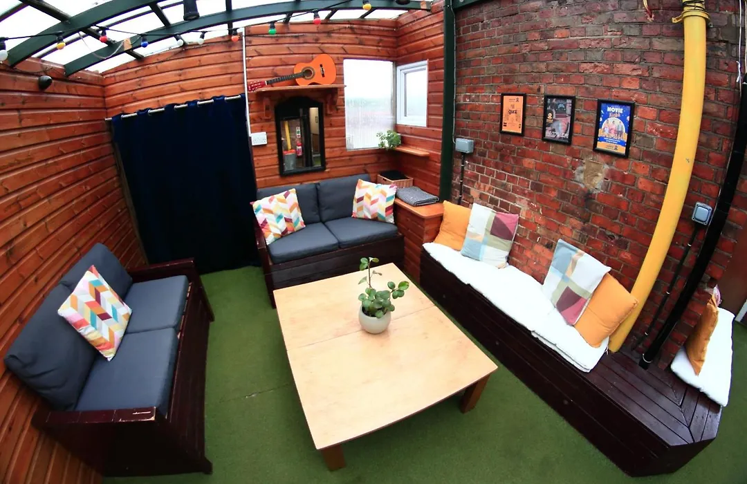 Central Backpackers-1